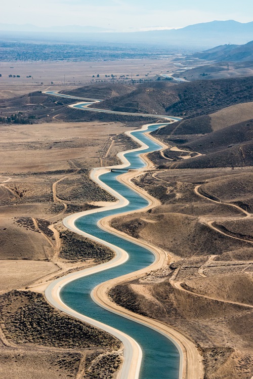 The California Aqueduct winds past mile post 327.50 in Palmdale, California.